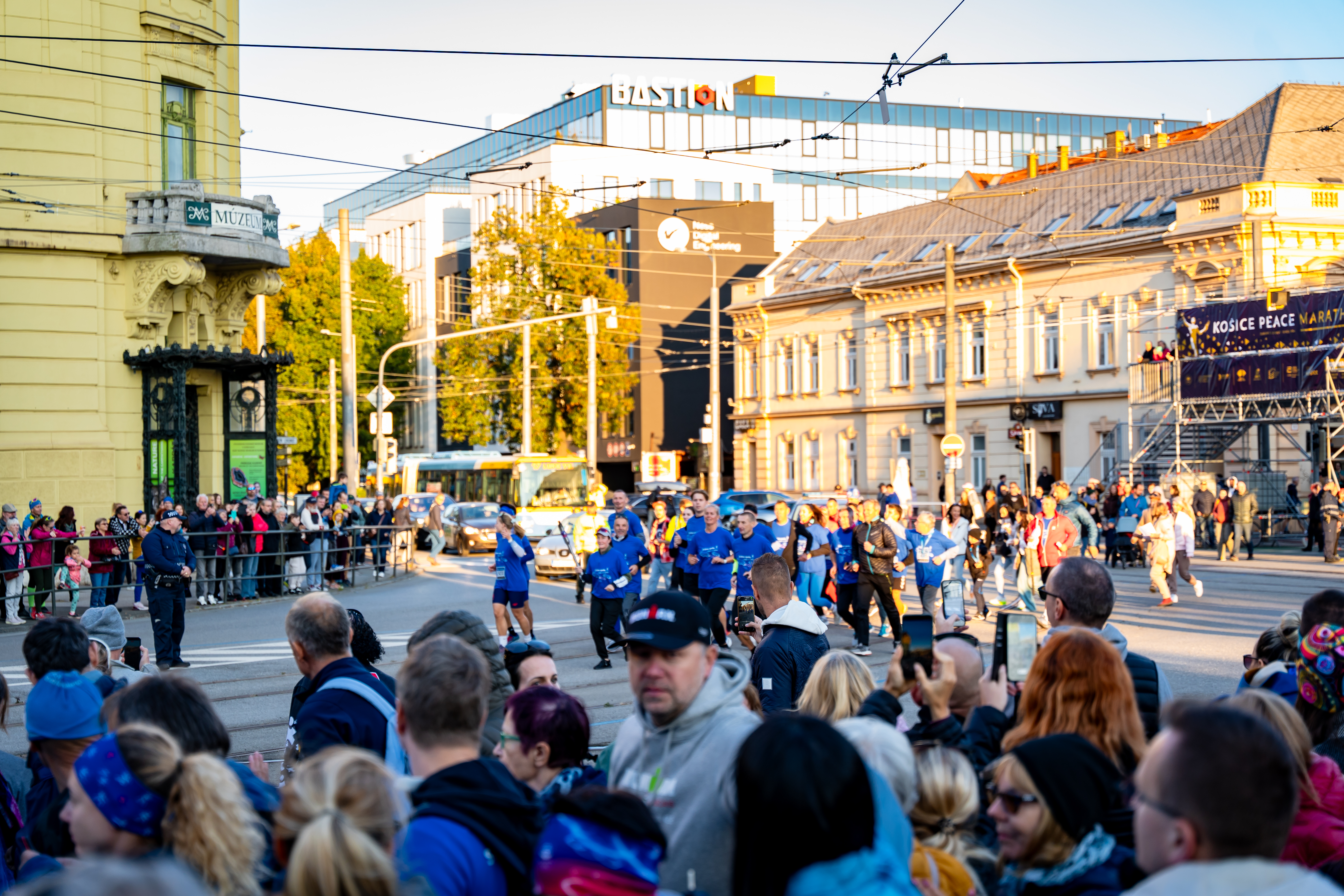 Slavnostne zapalenie Maratonskeho ohna -12